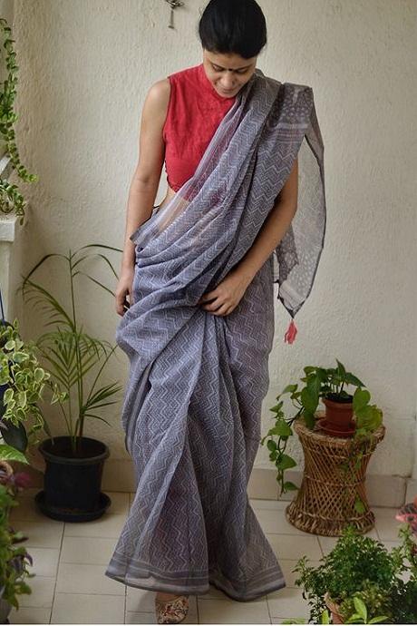 Khadi Purple Color Designer Hand Weaving Occasional Wear Soft Linen Silk Sarees,Sari