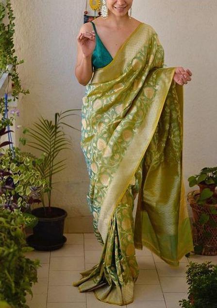 Captivating Green Colored Soft Silk Heavy silk kanjivaram Saree