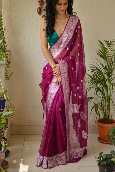 Dashing Gulabi Color Soft Cotton pure Silk printed Designer Saree