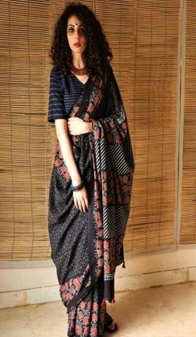 Delightful Black Color Linen Designer Digital Print Saree for party wear saree