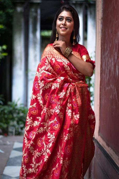 Soft Silk Red Kanjivaram Silk Saree With Blouse Piece