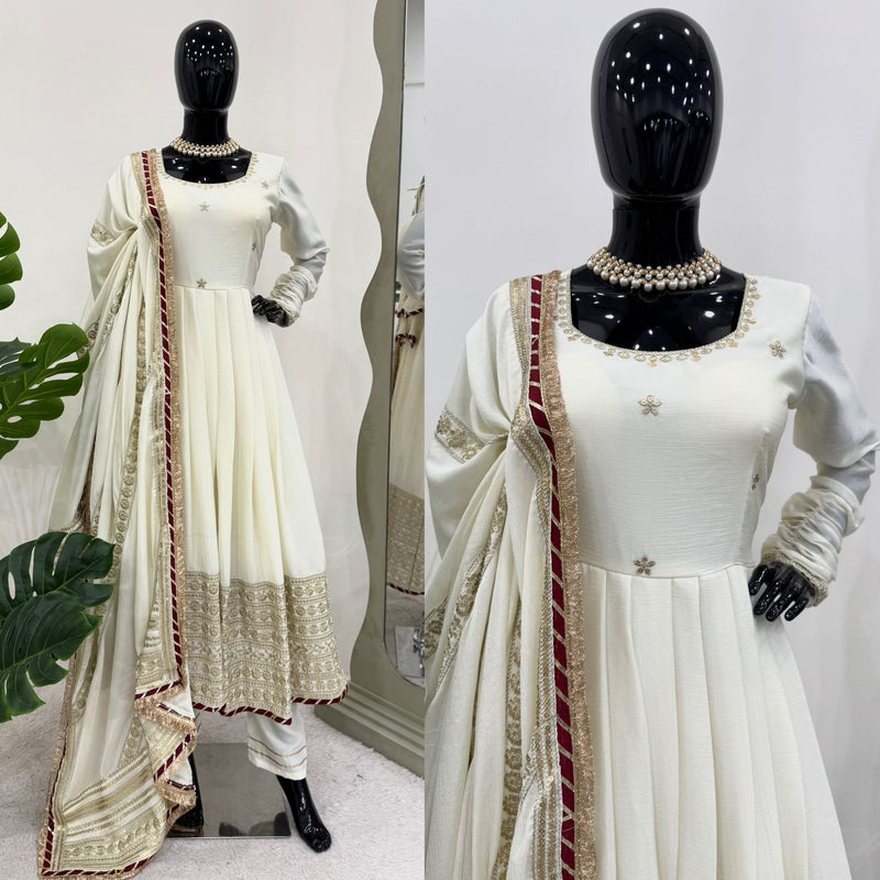 Amazing White Salwar Kameez For Women