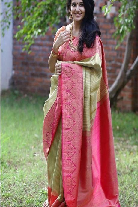 Fashionable Designer Green Rani colored Silk Fabric Saree SY 6508