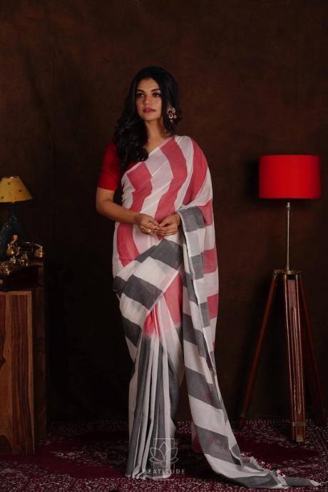 Engrossing Multi Color Soft Linen Cotton Saree for party wear