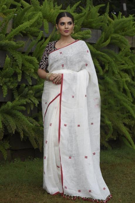 Captivating White Color Soft Cotton Silk  Sarees