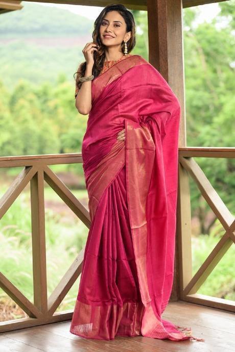 Captivating Red Color Soft Cotton Silk Hand Weaving Sarees