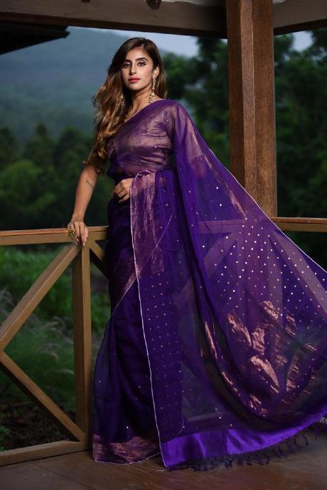 Gorgeous Purple Shade Handwoven Matka Zari Silk Saree With Blouse