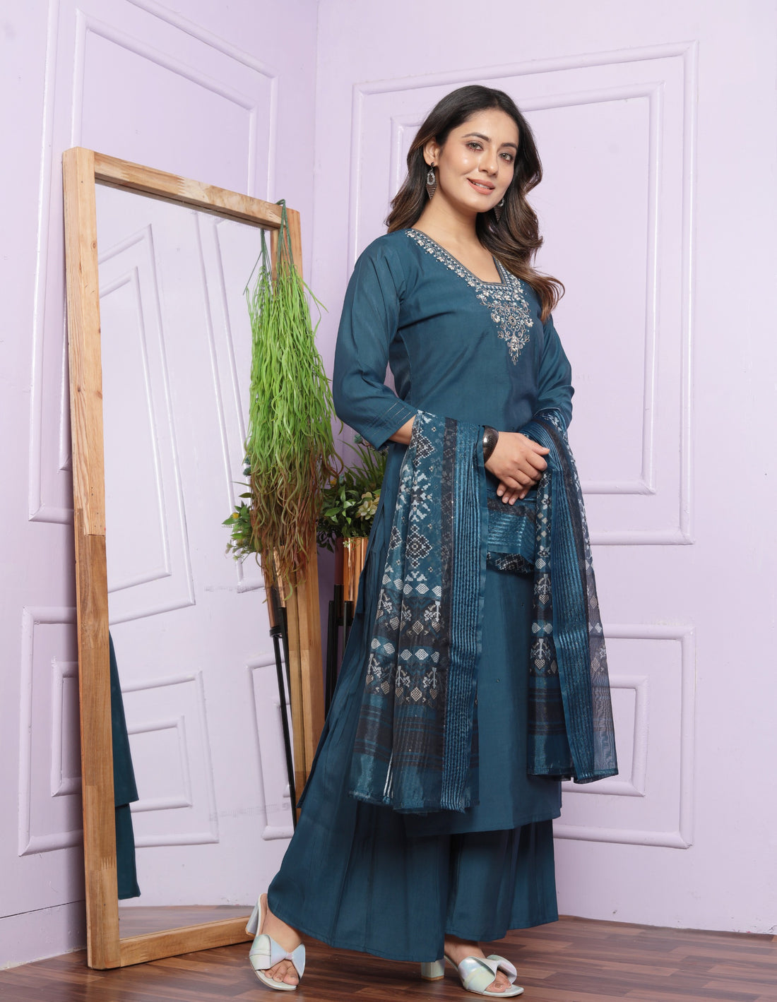 Majenta Color Anarkali Gown Dress In Low Rate
