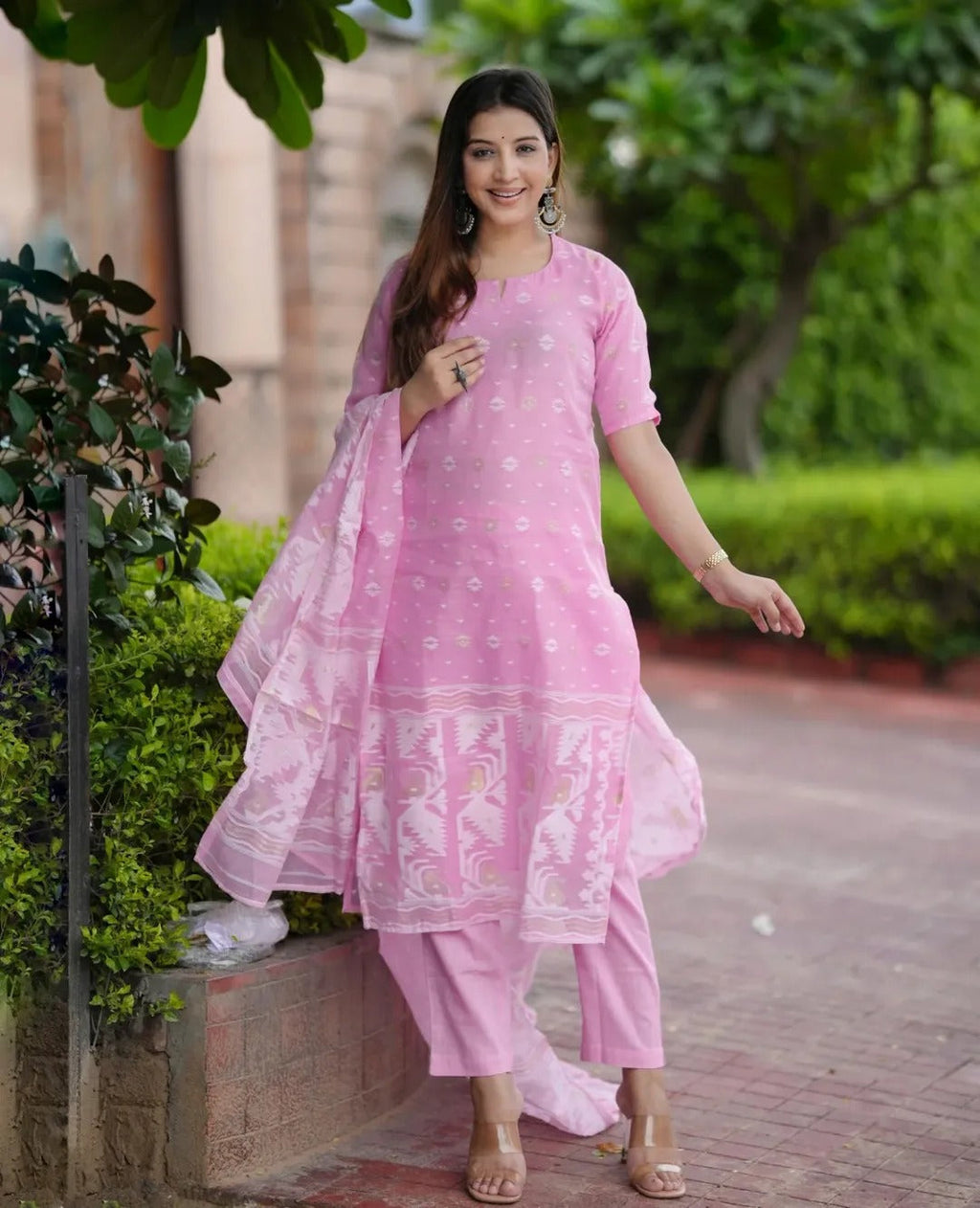 Beautiful Pink Full KurtI Set