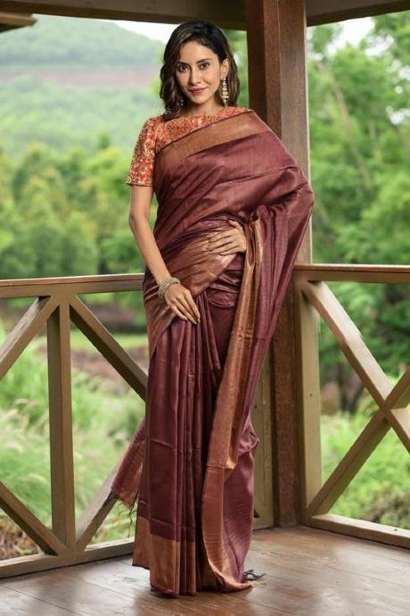 Geometric Woven Silk Saree with Jacquard Work for Tassels Festival Wear