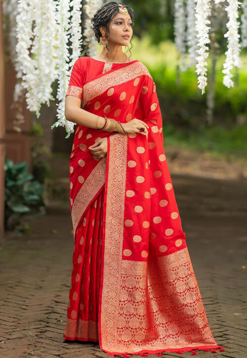 Ethnic Motifs Woven Design Zari Saree Weaving Work for Festival