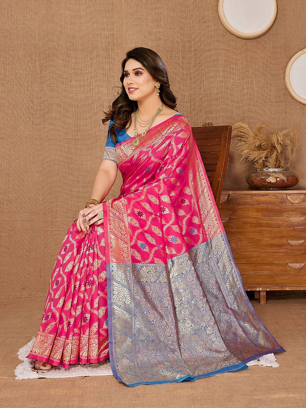 Charming Pink Color Linen Designer Digital Print Bandhej Saree