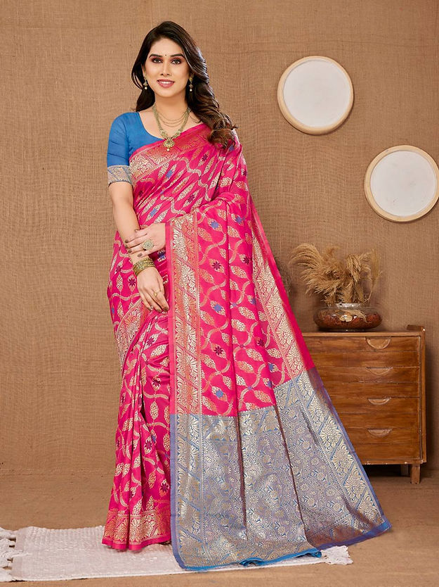 Charming Pink Color Linen Designer Digital Print Bandhej Saree