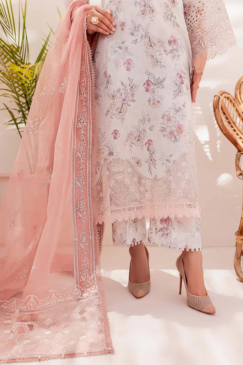 Ciya Elegance in Bloom