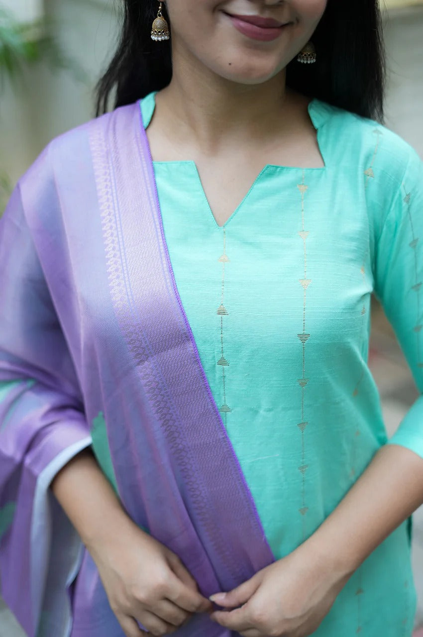 Mint Bloom Kurti Set €“ Raw Slub Silk Charm