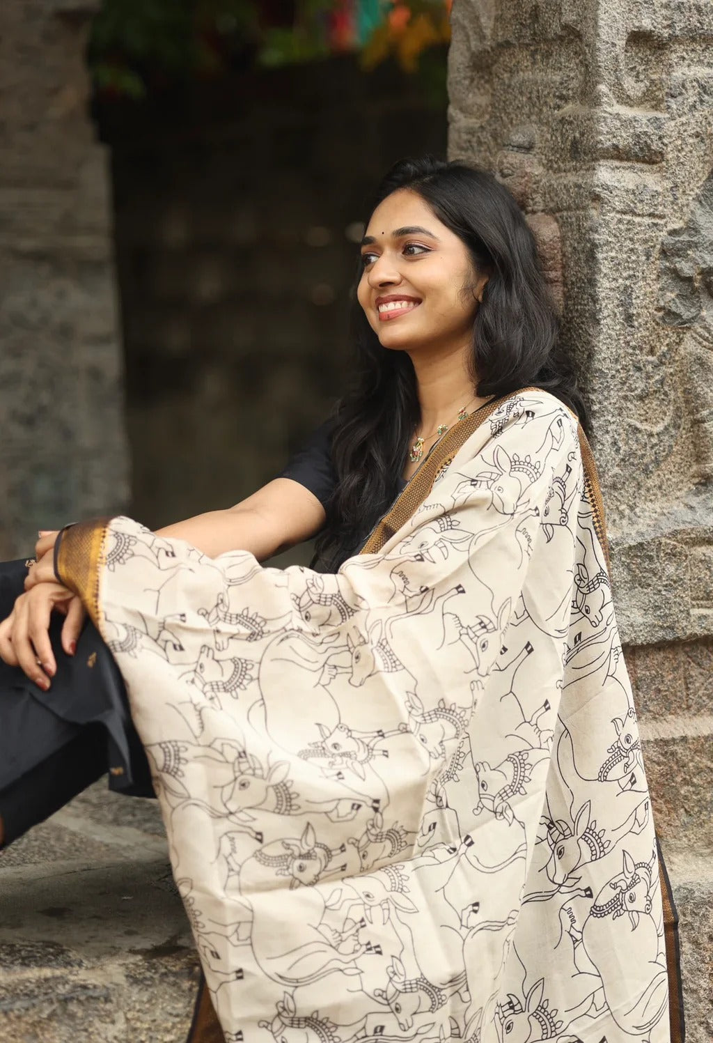 Meenakshi - Black Silk Duppatta Guy