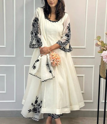 The Desi Elegance Suit