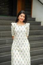 MAhiya Simple And Elegant Cotton Kurti & Pant