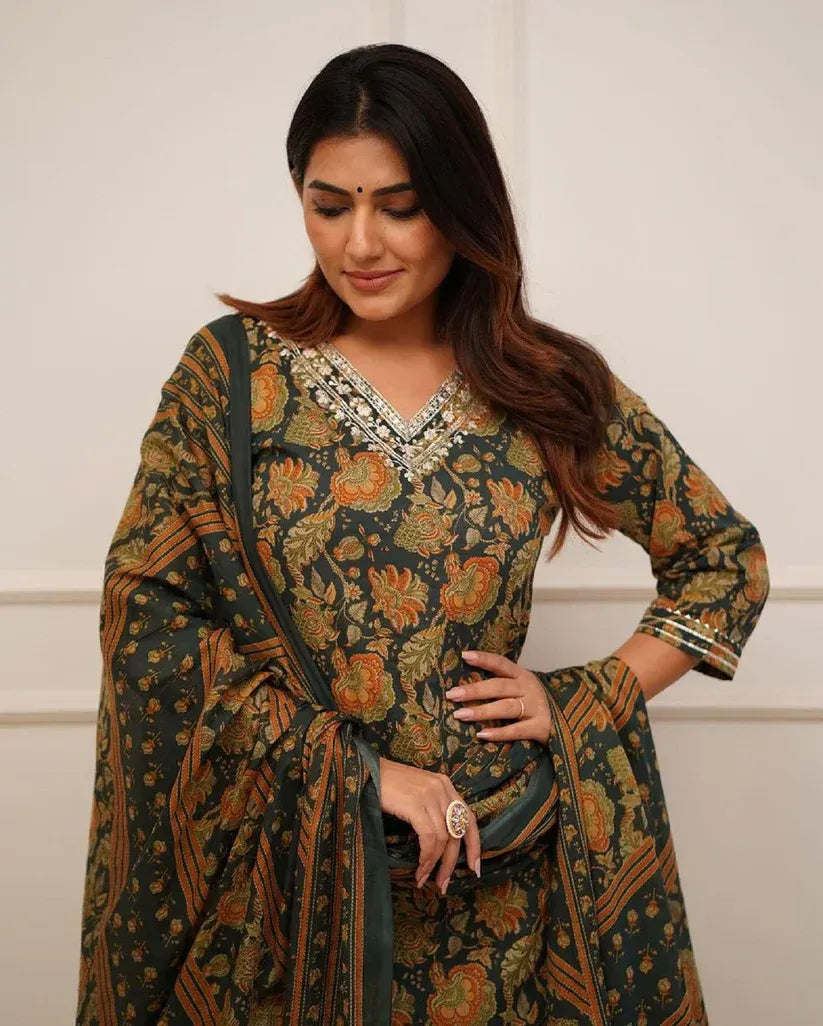 Royal Mehfil Suit Set