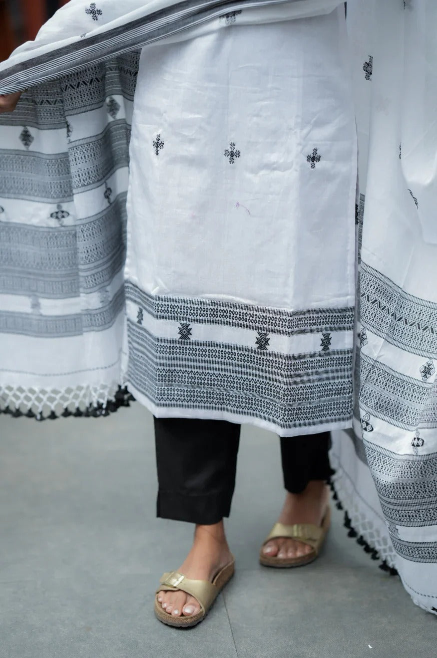 Sara Pure Linen Suit