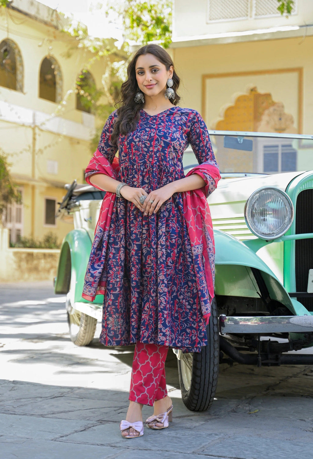 Women‚¬„¢s Viscose Navy Blue Anarkali Kurta and Pant Set with Dupatta