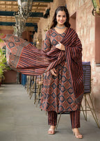 Rustwood Anarkali Charm Set