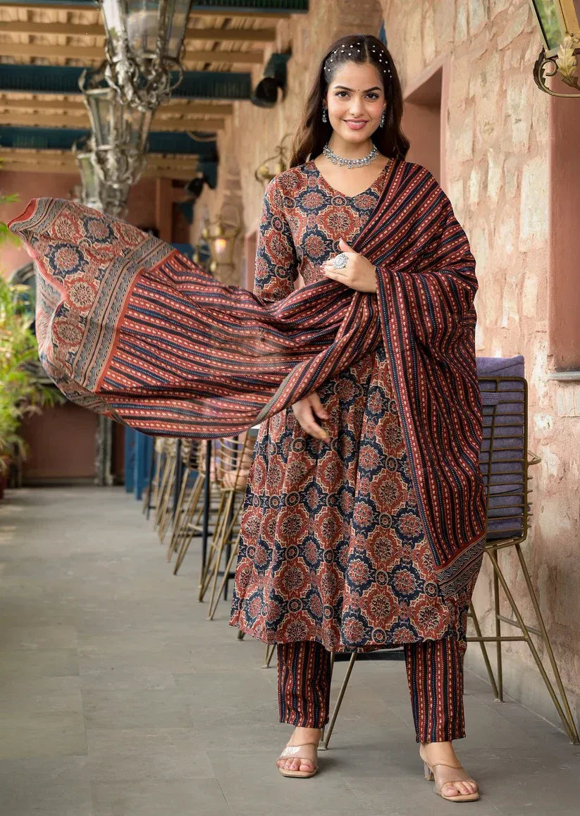 Rustwood Anarkali Charm Set