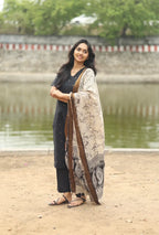 Meenakshi - Black Silk Duppatta Guy
