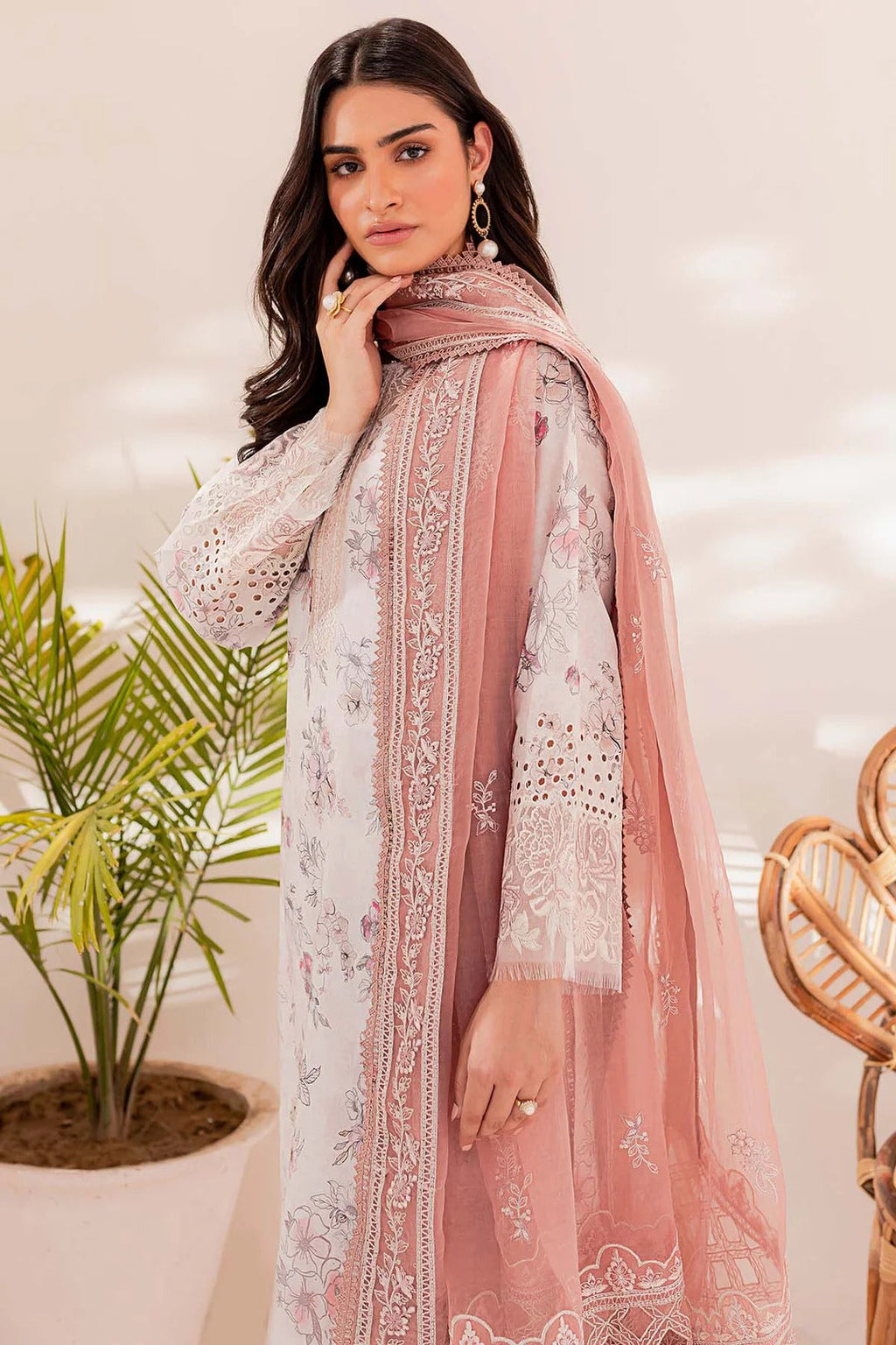 Ciya Elegance in Bloom