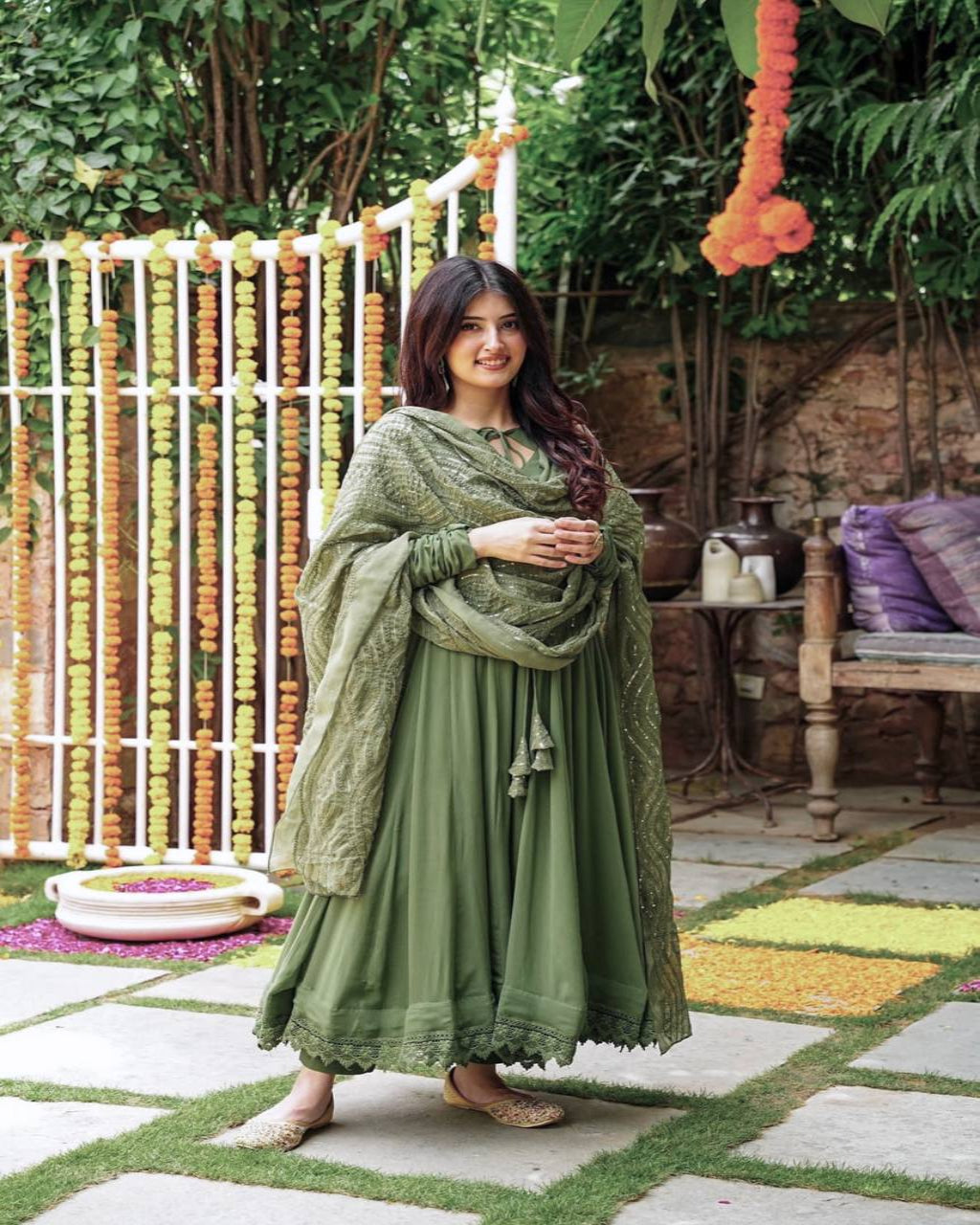 green color Beautiful Party Wear Online Gown 2025